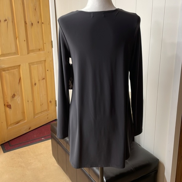 Sympli Go to Classic Tunic long sleeve. Charcoal - Picture 3 of 13